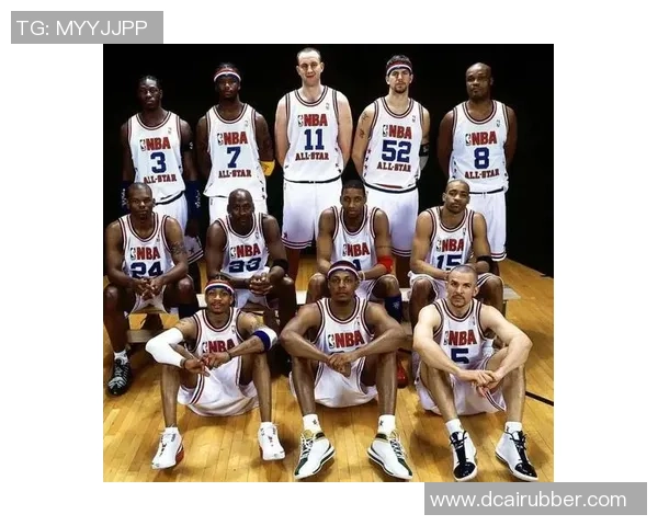 姚明幽默调侃乔丹引发笑声两位巨星的友谊与篮球传奇交织的精彩瞬间