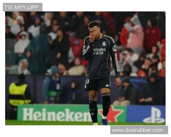 那不勒斯狂胜皇马四球大捷乌龙球瞬间点燃全场激情集锦 那不勒斯狂胜皇马四球大捷乌龙球瞬间点燃全场激情集锦